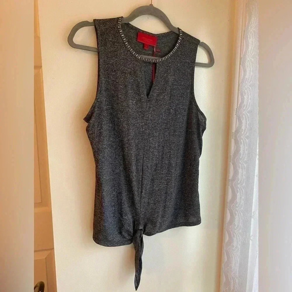 Jennifer Lopez NWT Tie Front Keyhole Tank Top Grey Size Medium - Picture 2 of 9